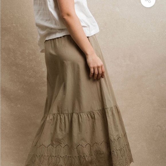 Neuflora Delphi skirt thyme size S - Picture 6 of 7